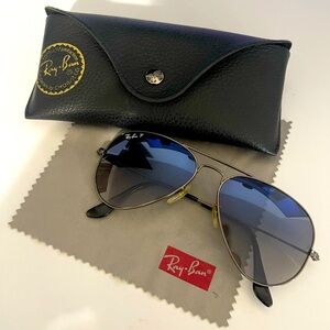 Ray-Ban Polarized Aviator Gradient Sunglasses